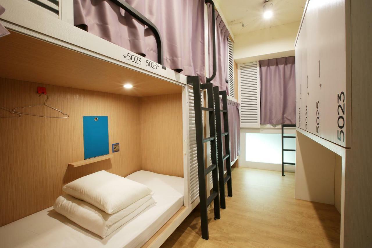 Loosha Hostel Taichung Esterno foto