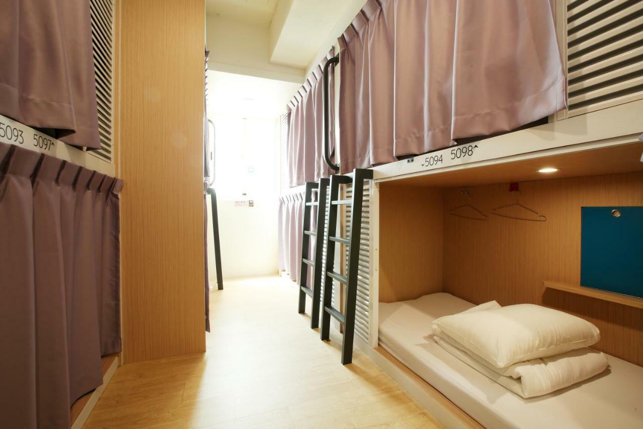 Loosha Hostel Taichung Esterno foto