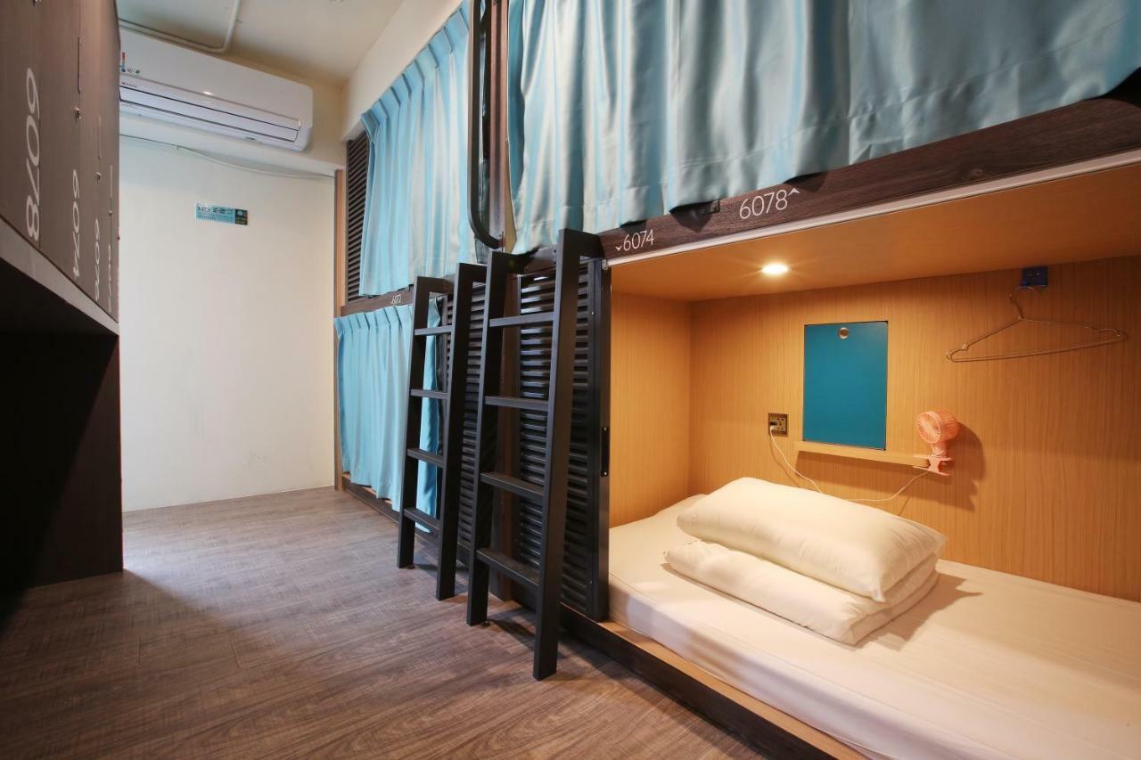 Loosha Hostel Taichung Esterno foto