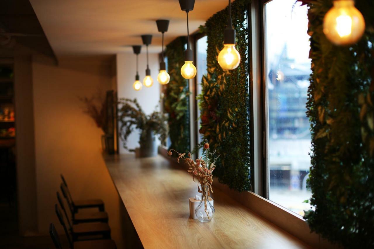 Loosha Hostel Taichung Esterno foto