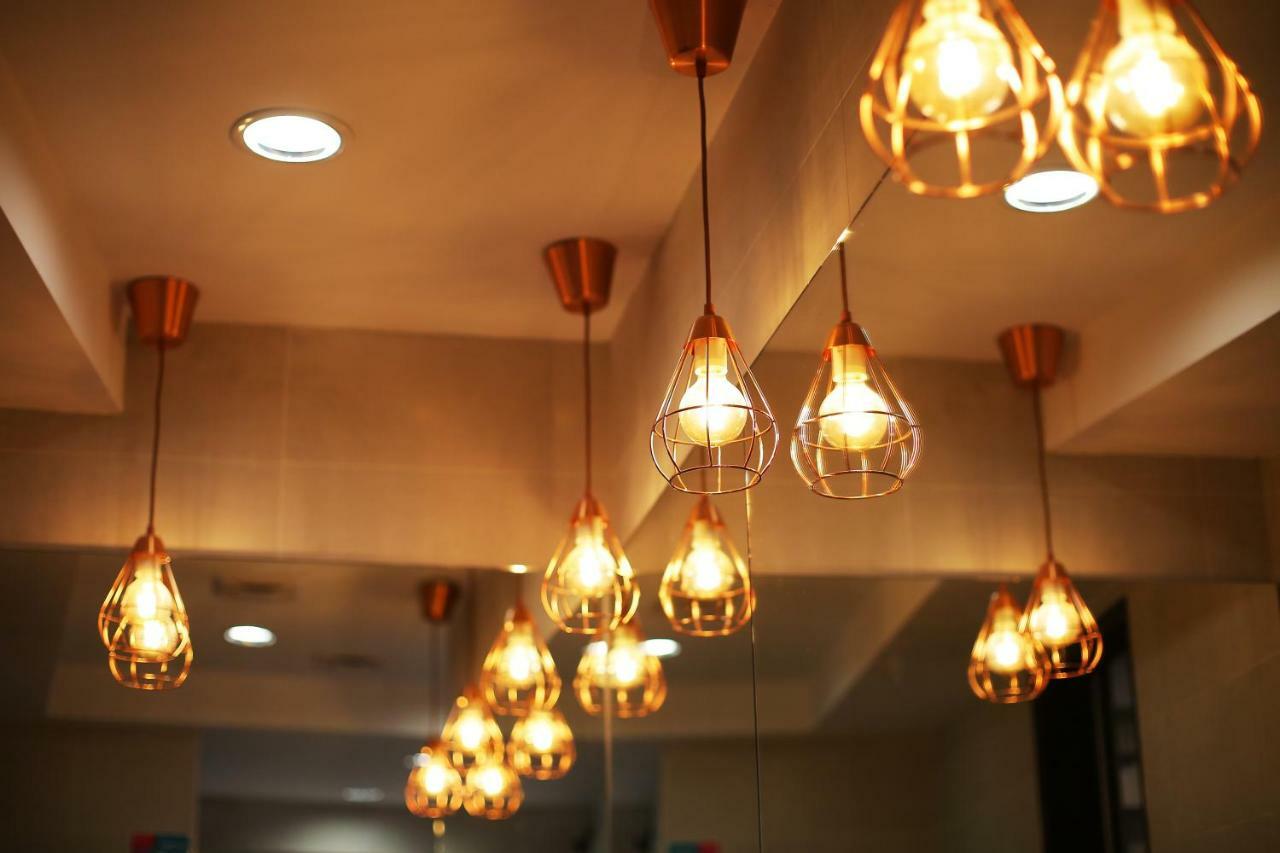 Loosha Hostel Taichung Esterno foto